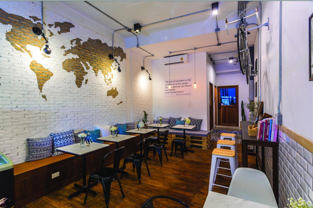 Funwahn Hostel And Cafe Chiang Mai Luaran gambar