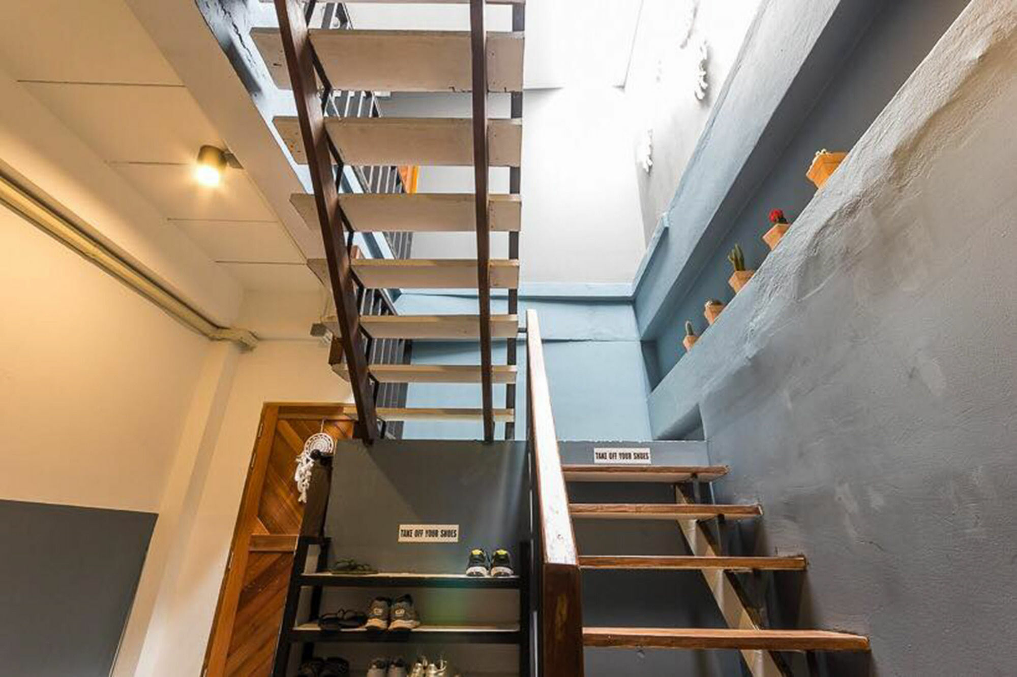 Funwahn Hostel And Cafe Chiang Mai Luaran gambar